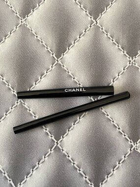 CHANEL Retractable Makeup Brush Travel Size MINT
